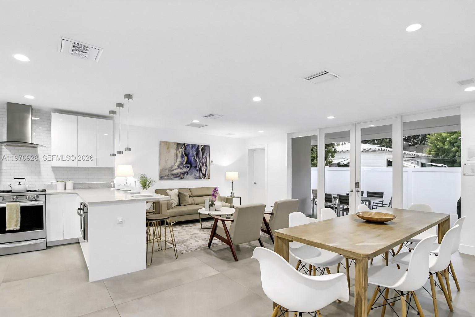 LAUDERDALE - Residential