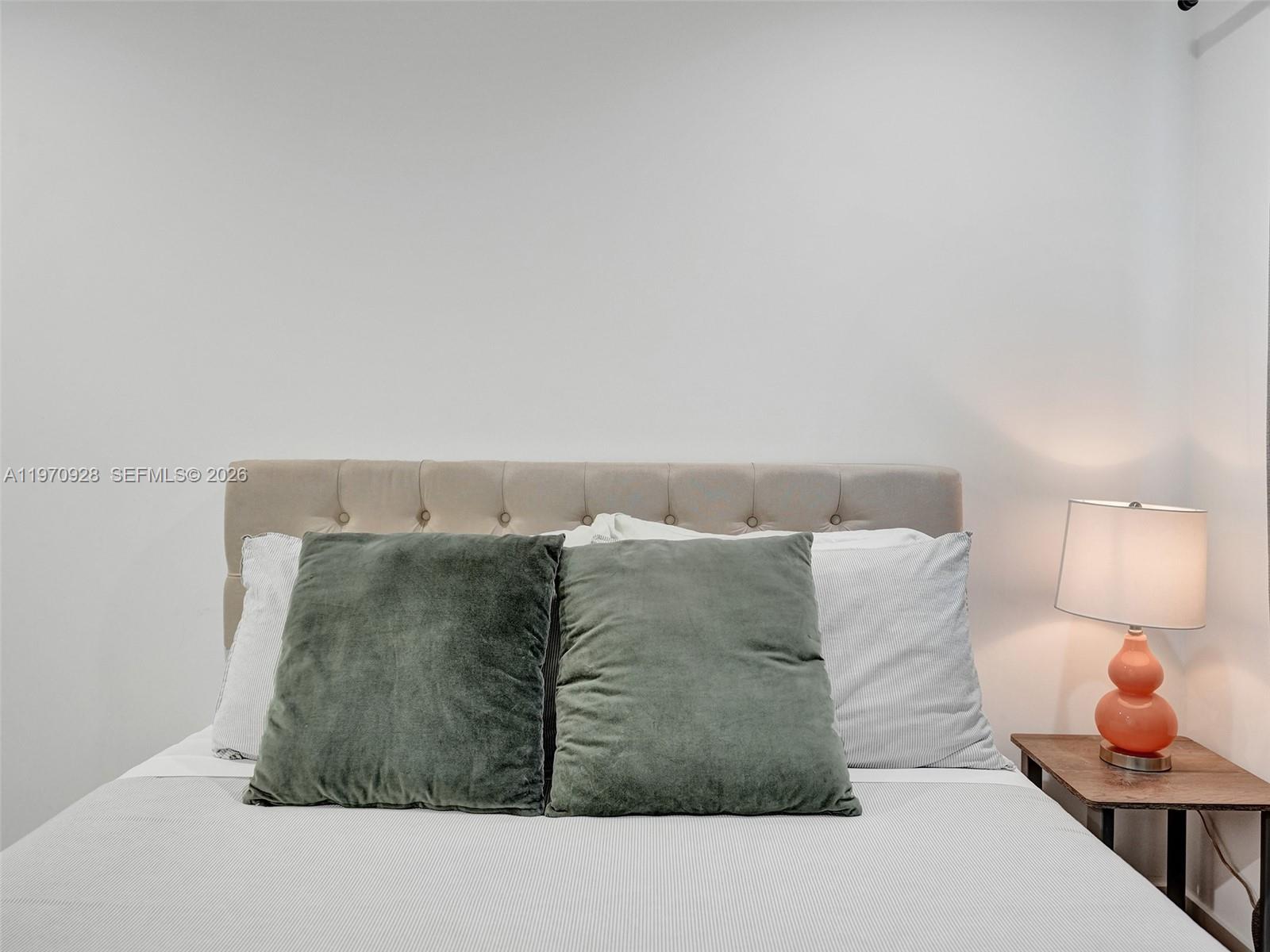 LAUDERDALE - Residential