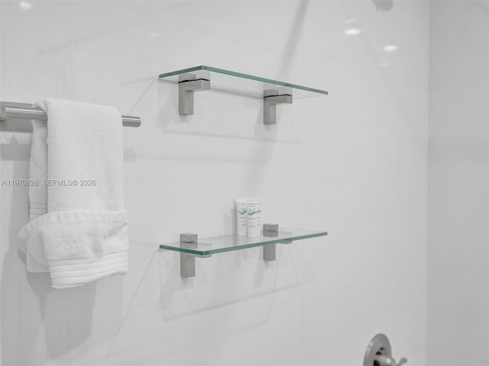 LAUDERDALE - Residential