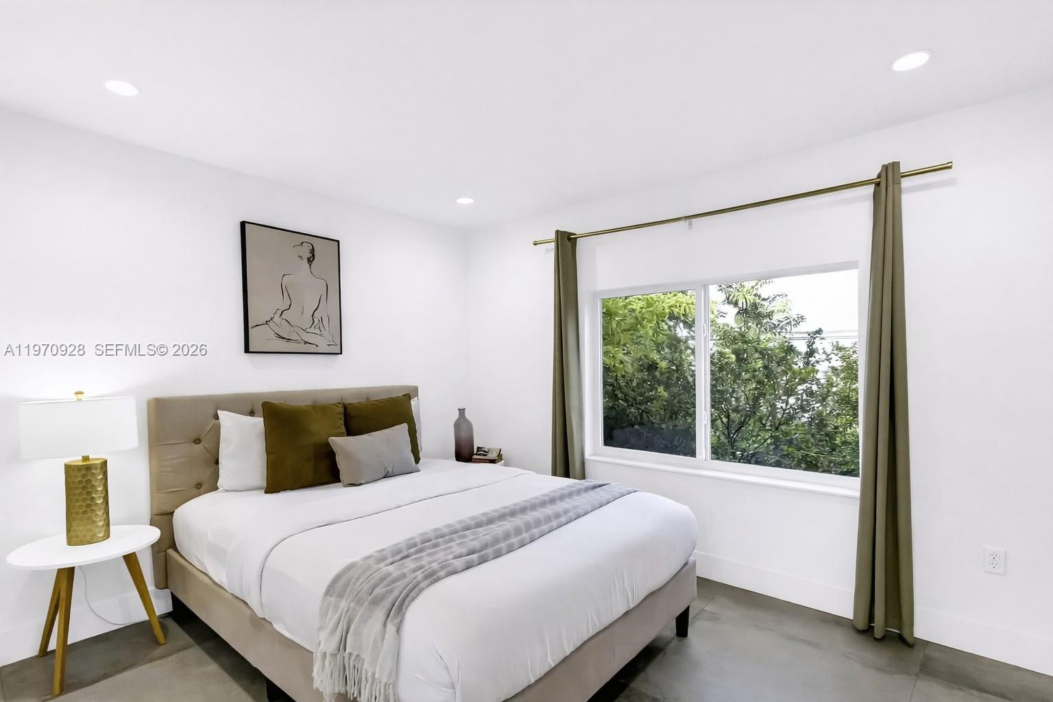 LAUDERDALE - Residential