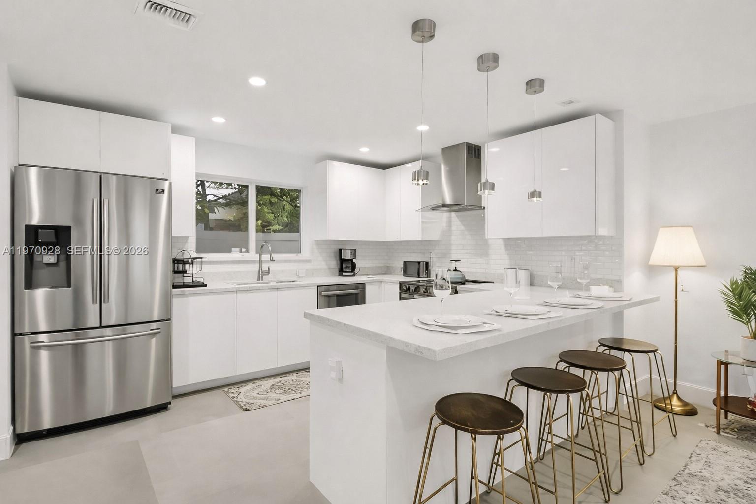 LAUDERDALE - Residential