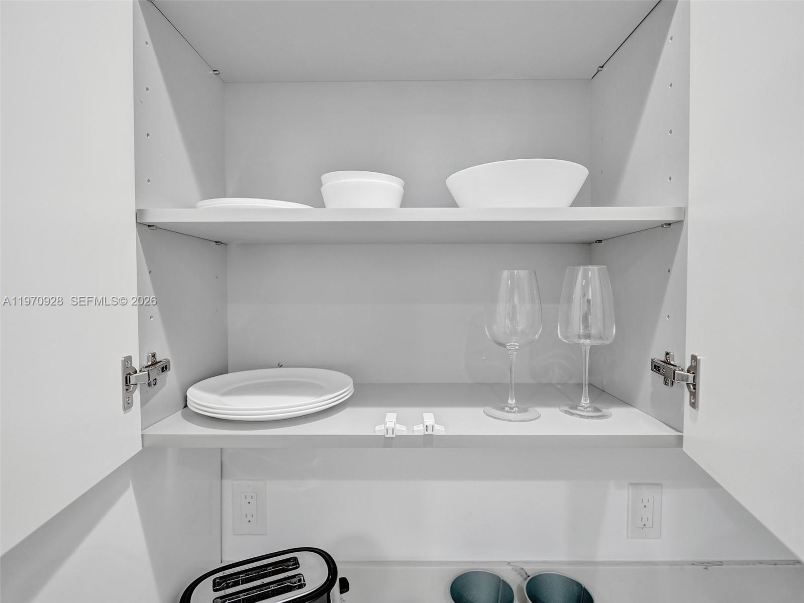 LAUDERDALE - Residential