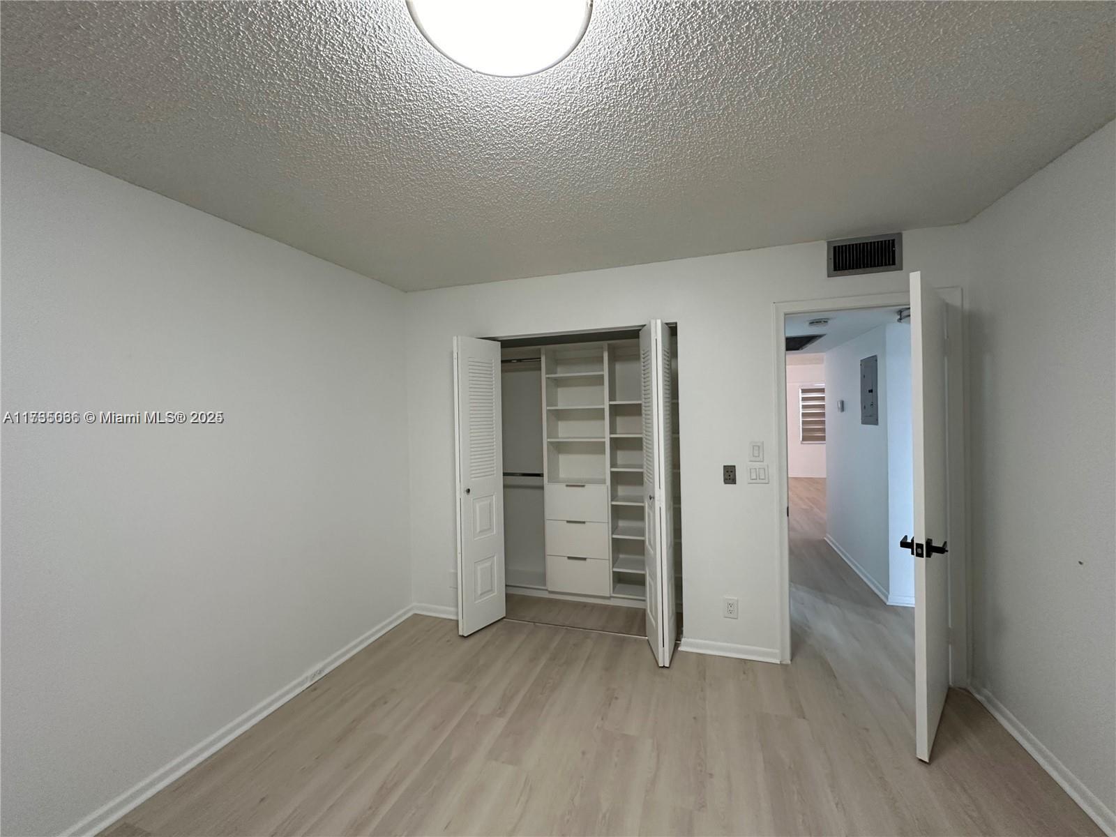 Property for Sale at 850 Sw 133rd Ter 405B, Pembroke Pines, Miami-Dade County, Florida - Bedrooms: 2 
Bathrooms: 2  - $190,000