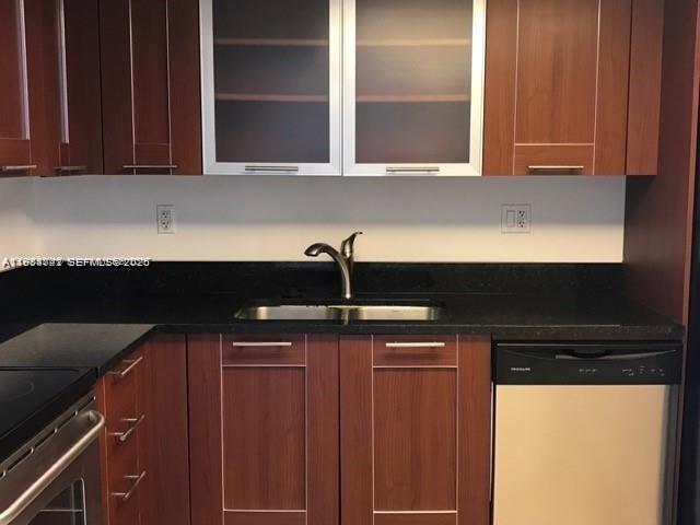 3300 NE 192nd St 1815