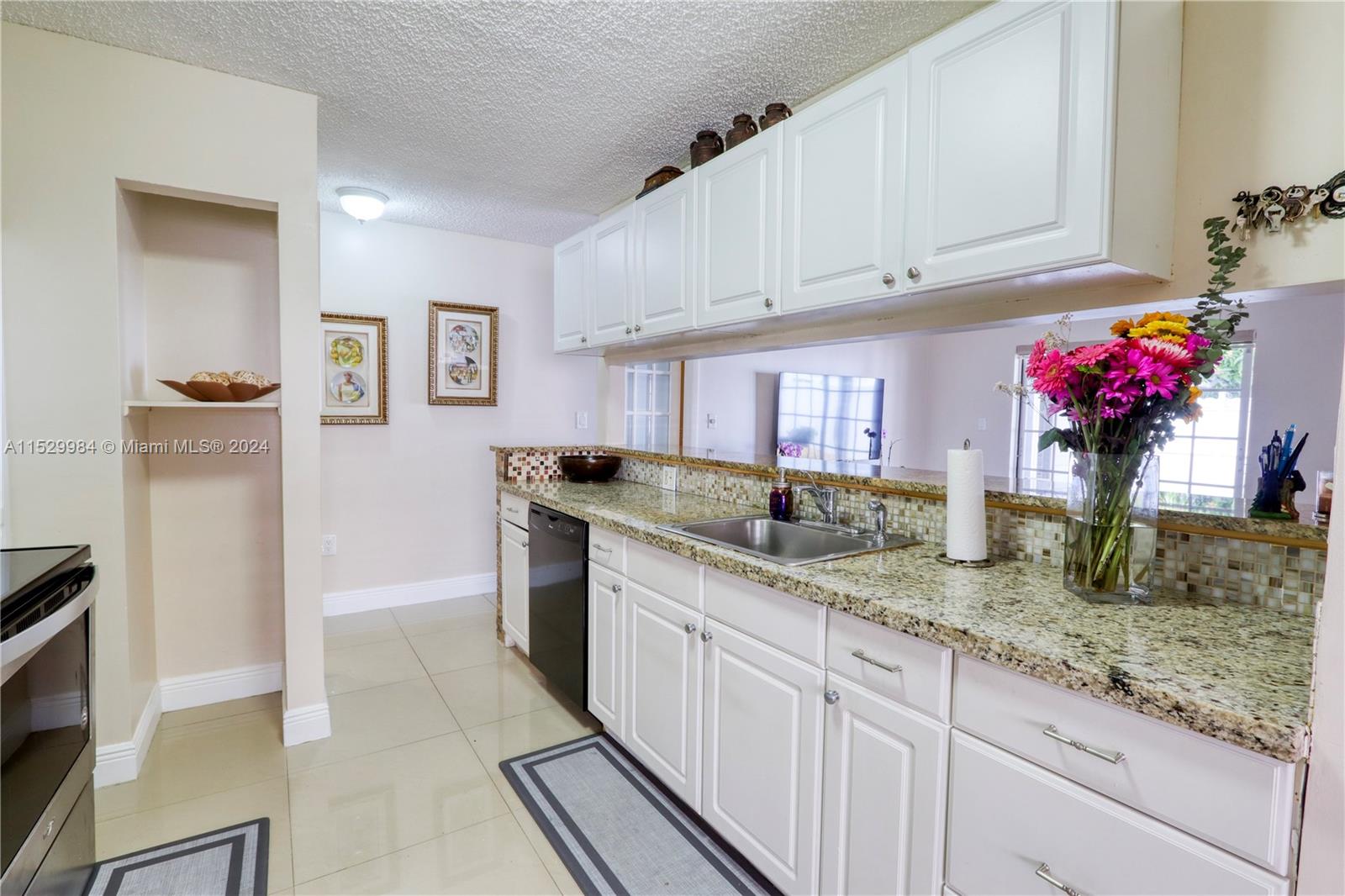 LIME GROVE GARDENS - Residential