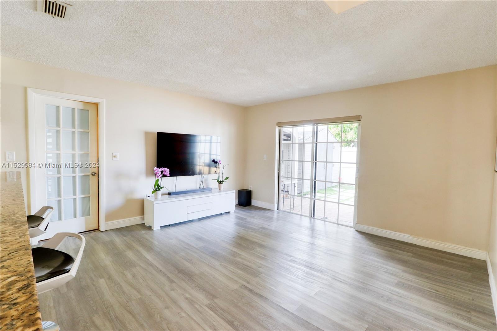 LIME GROVE GARDENS - Residential