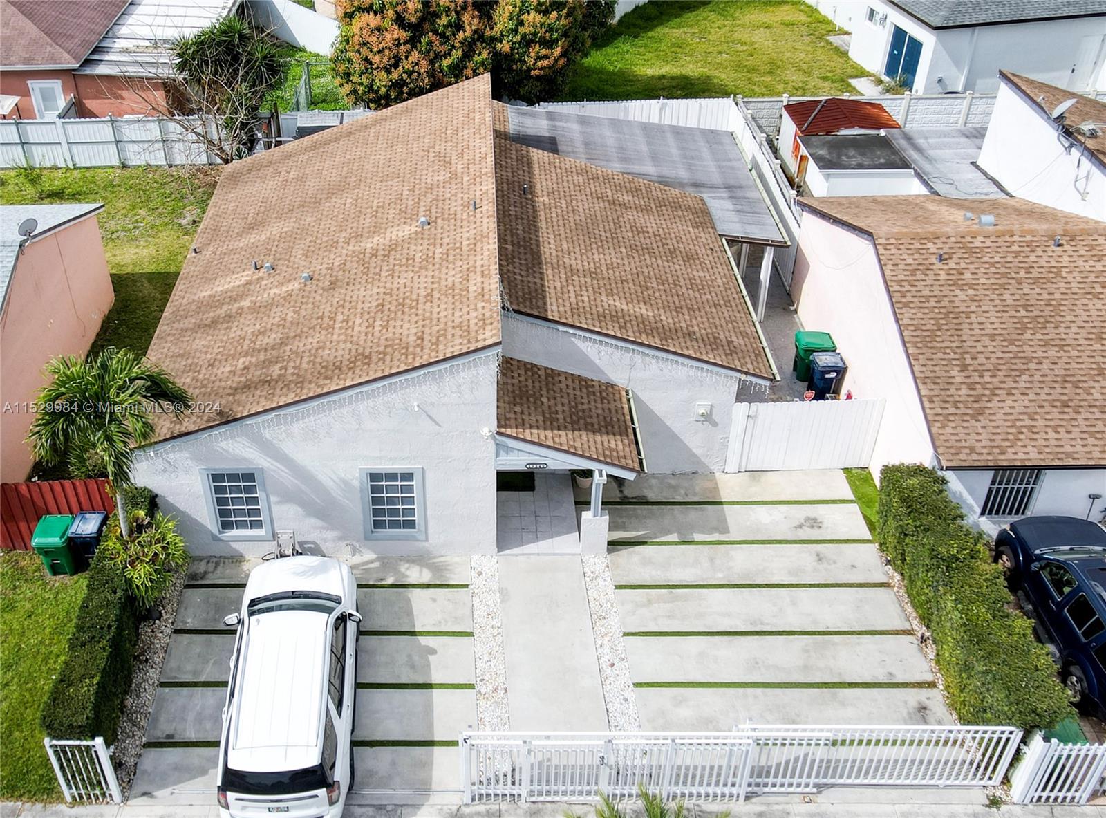 LIME GROVE GARDENS - Residential