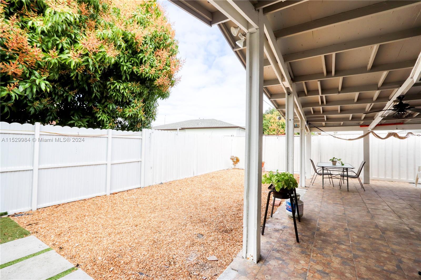 LIME GROVE GARDENS - Residential