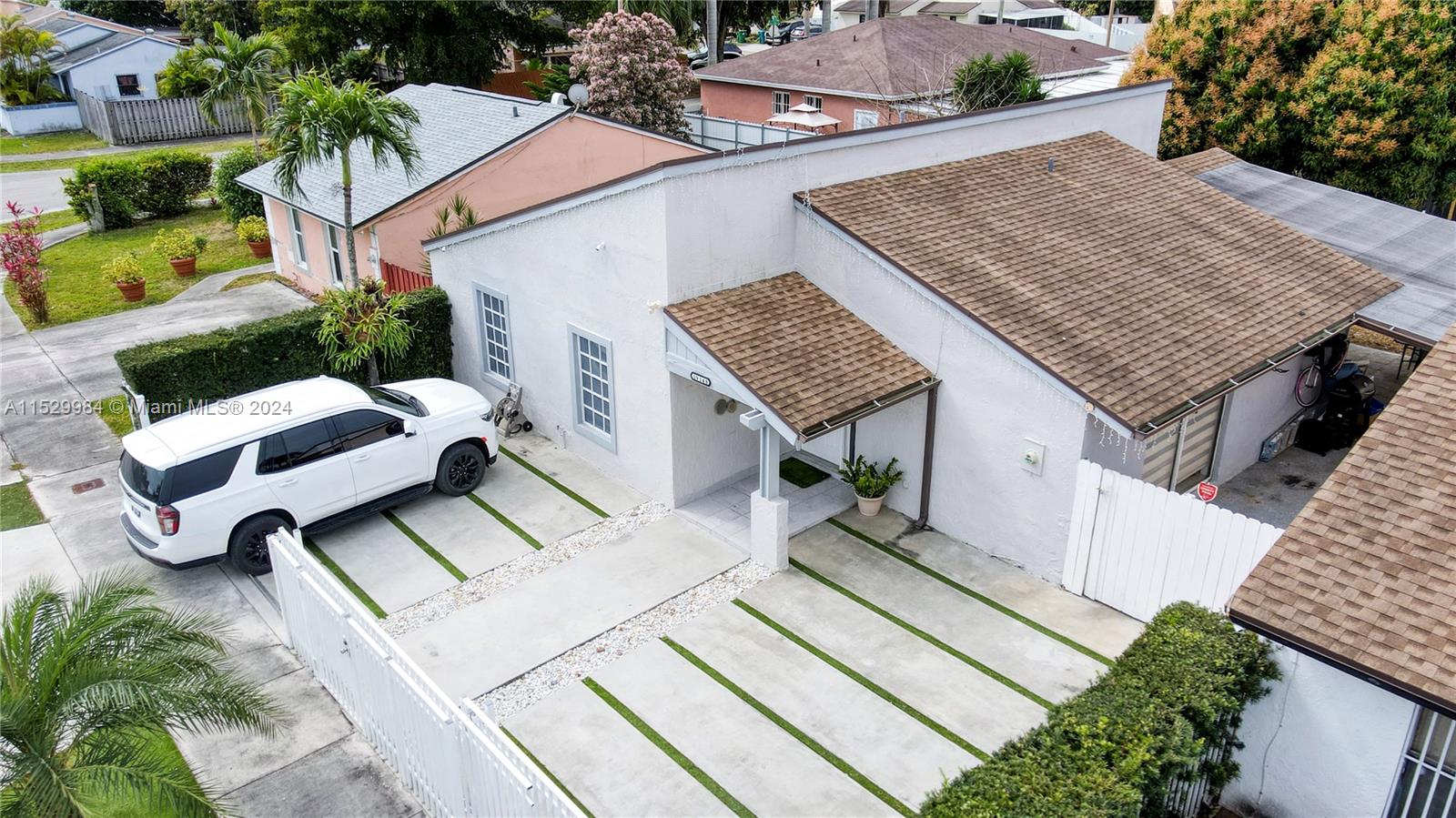 LIME GROVE GARDENS - Residential