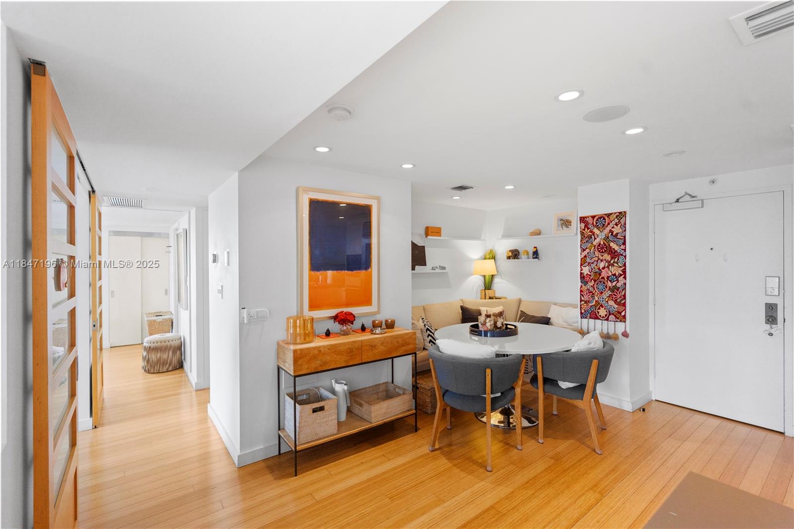 BRICKELL HARBOUR CONDO - Residential