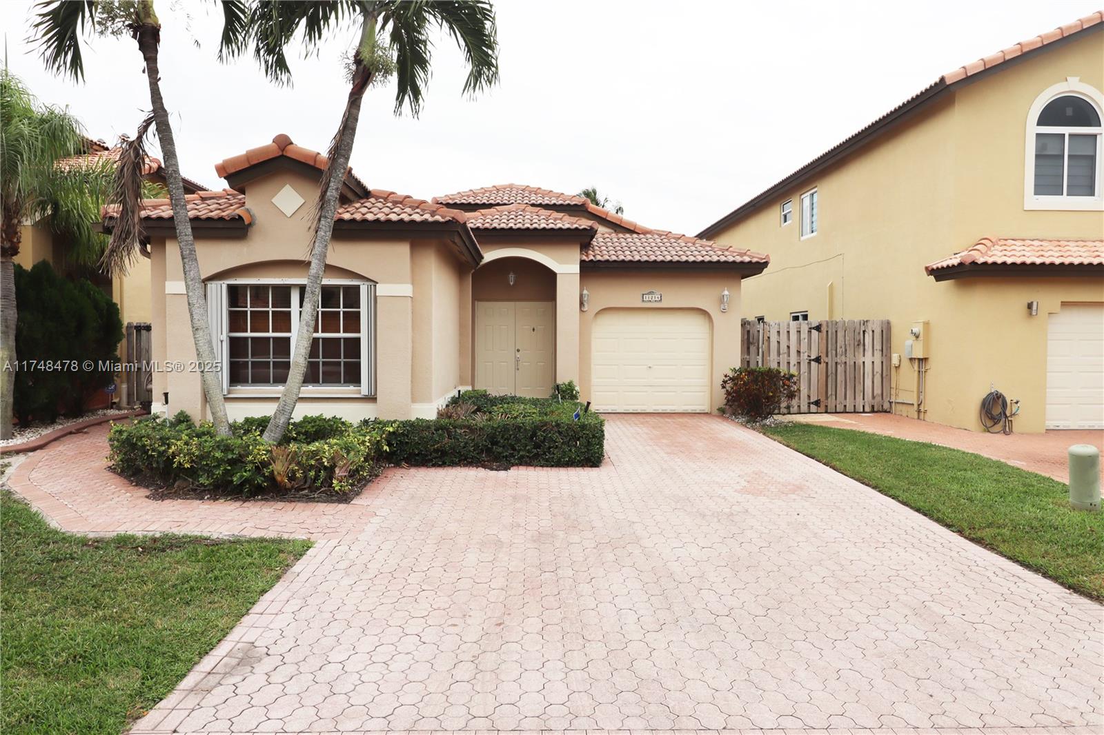 Rental Property at 11214 Nw 53rd Ln -, Doral, Miami-Dade County, Florida - Bedrooms: 3 
Bathrooms: 2  - $3,800 MO.
