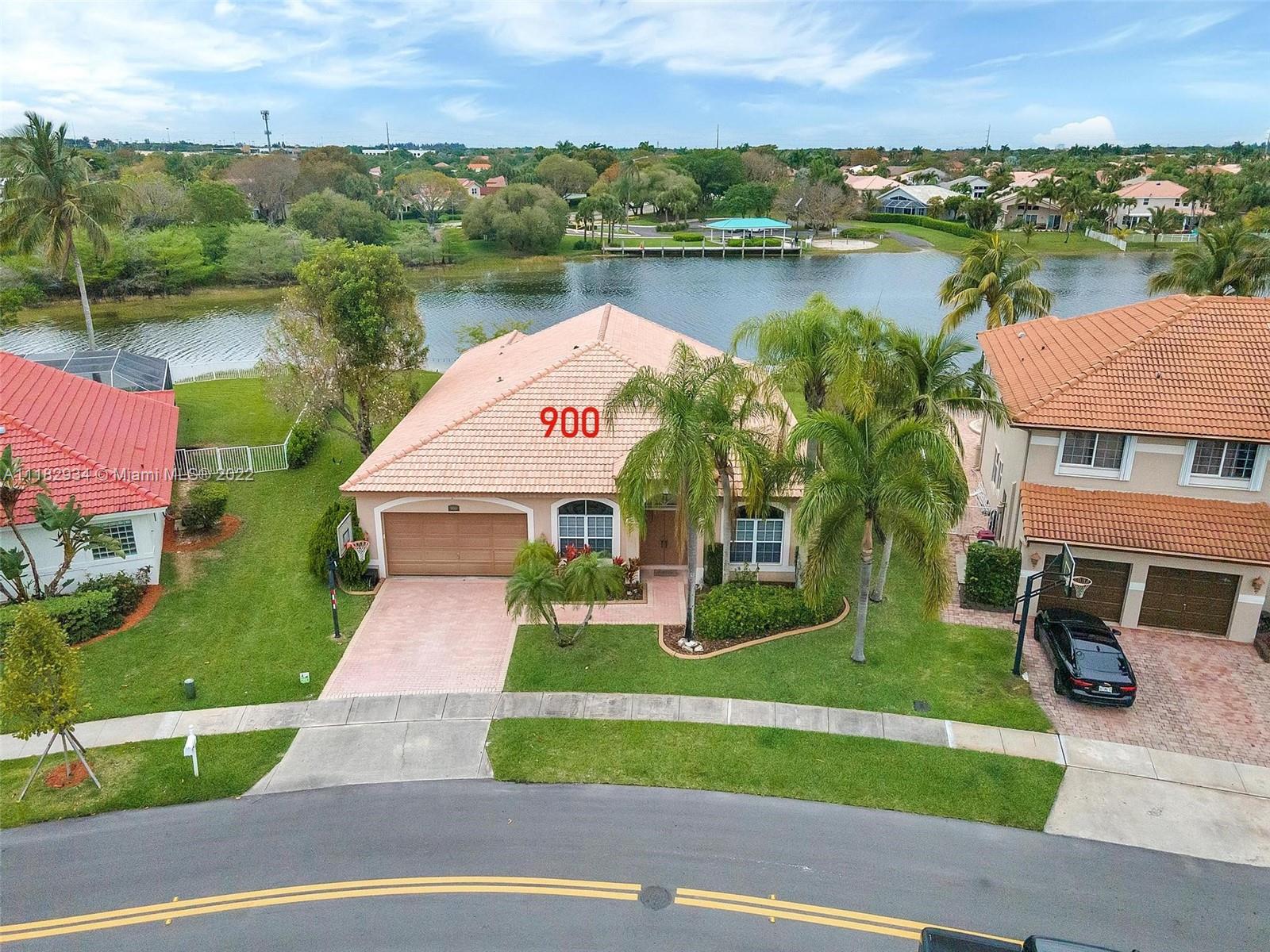 SILVER LAKES AT PEMBROKE - Residential