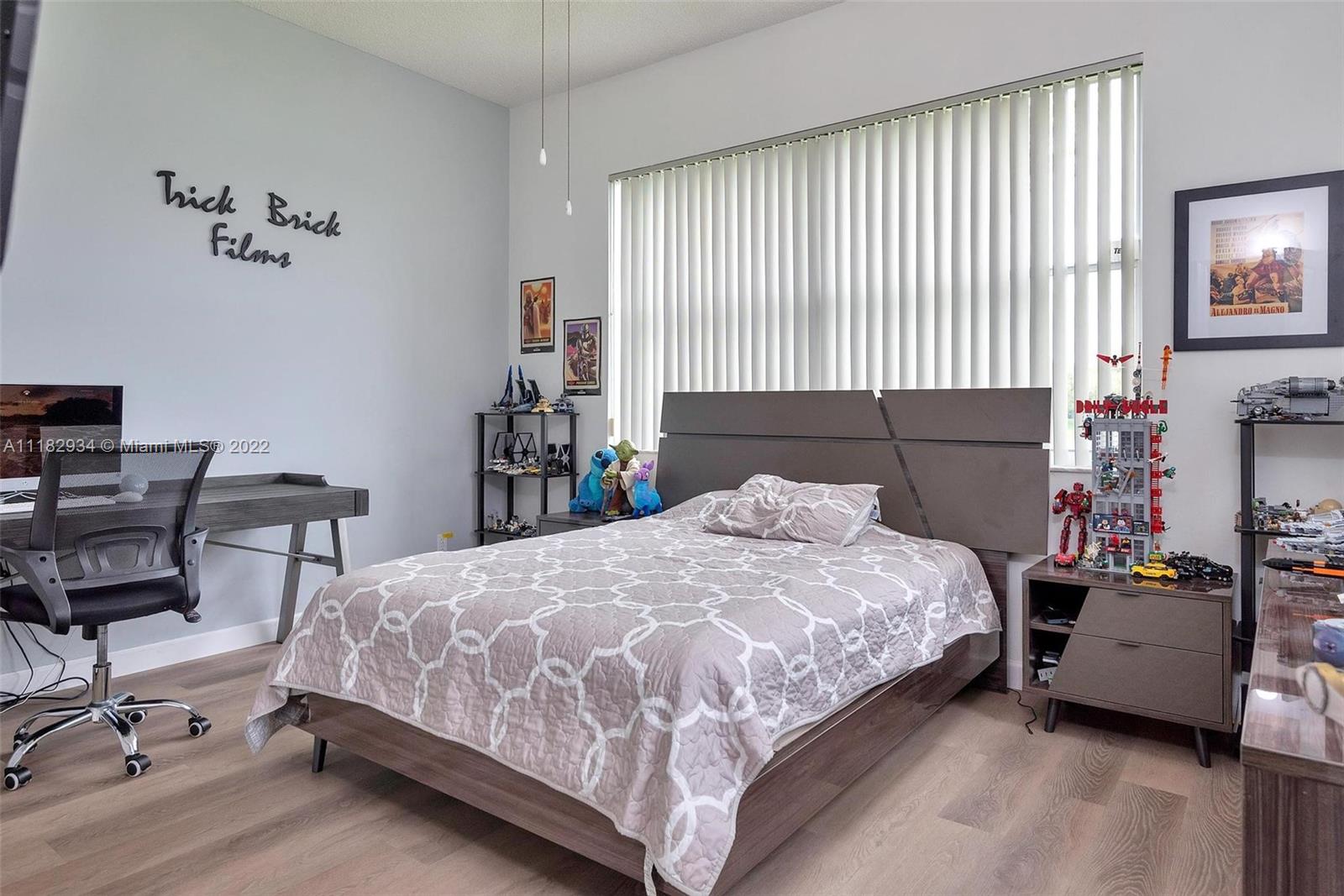 SILVER LAKES AT PEMBROKE - Residential