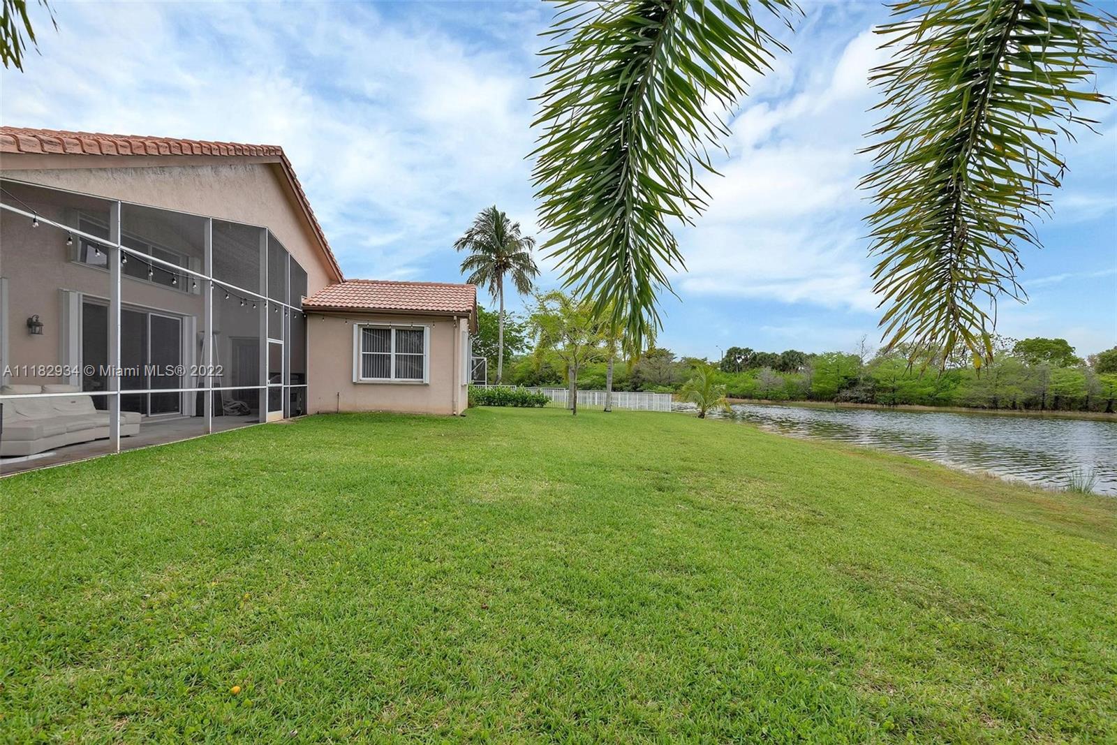 SILVER LAKES AT PEMBROKE - Residential