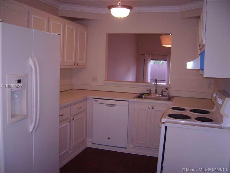 ARROWHEAD GOLF & TENNIS C - Residential Lease