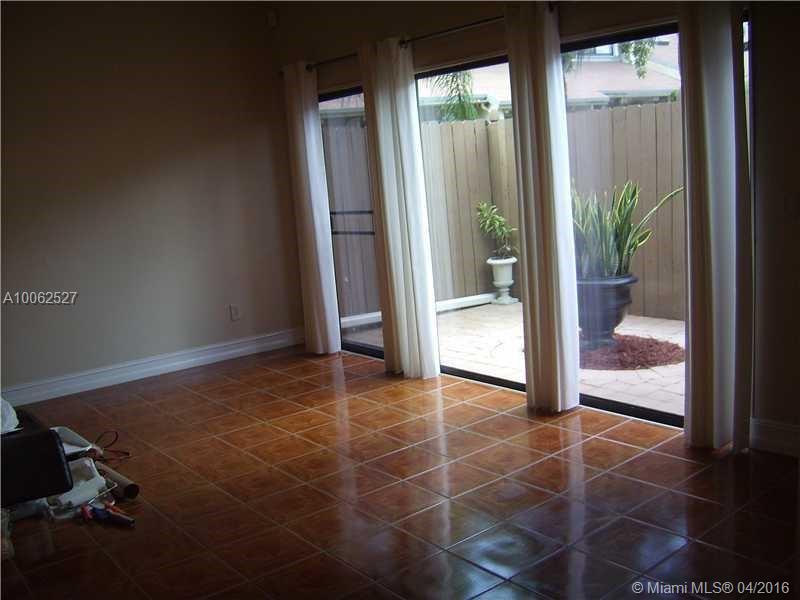 ARROWHEAD GOLF & TENNIS C - Residential Lease