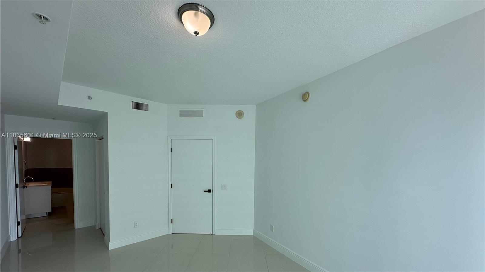 INFINITY AT BRICKELL COND - Residential Lease