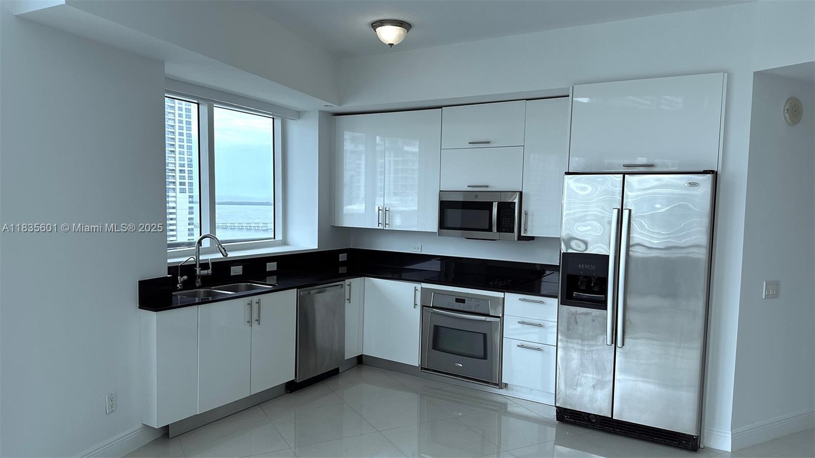 INFINITY AT BRICKELL COND - Residential Lease