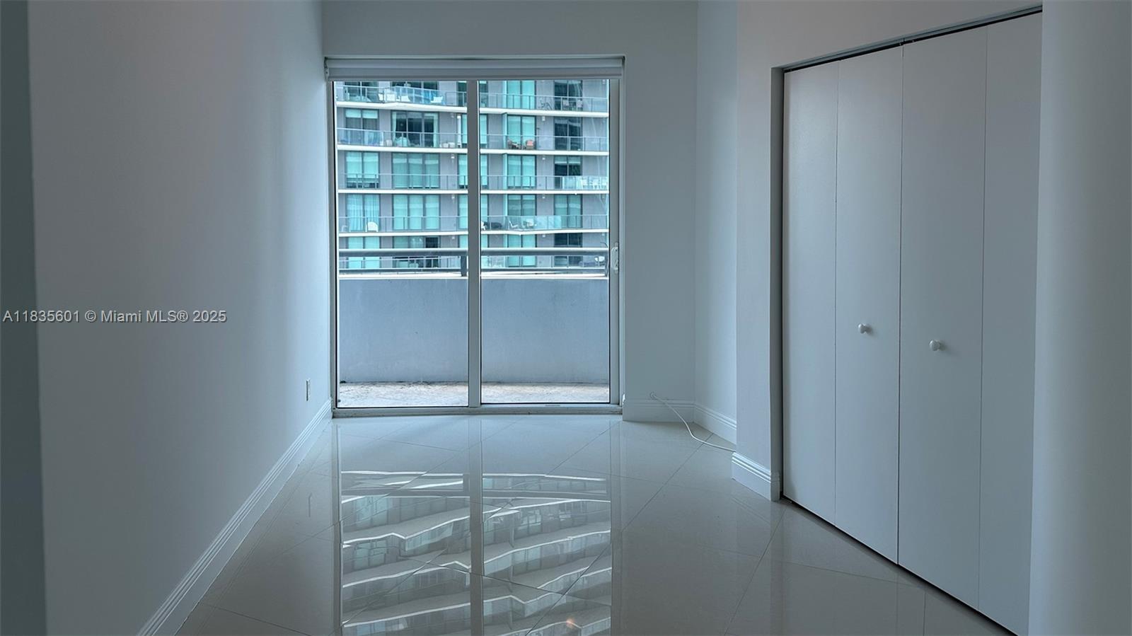 INFINITY AT BRICKELL COND - Residential Lease