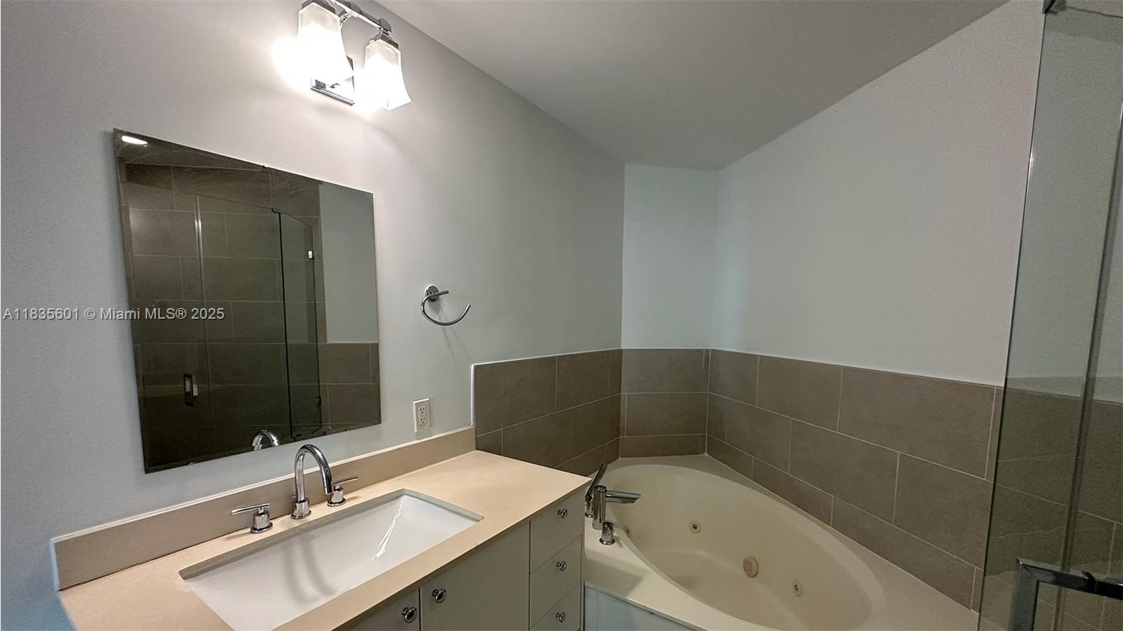 INFINITY AT BRICKELL COND - Residential Lease