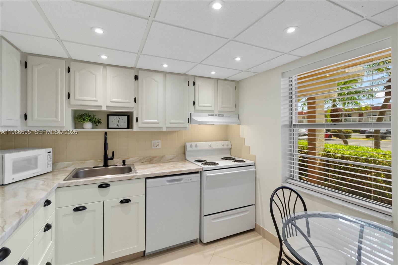 VILLAGES OF ORIOLE ABBEY - Residential