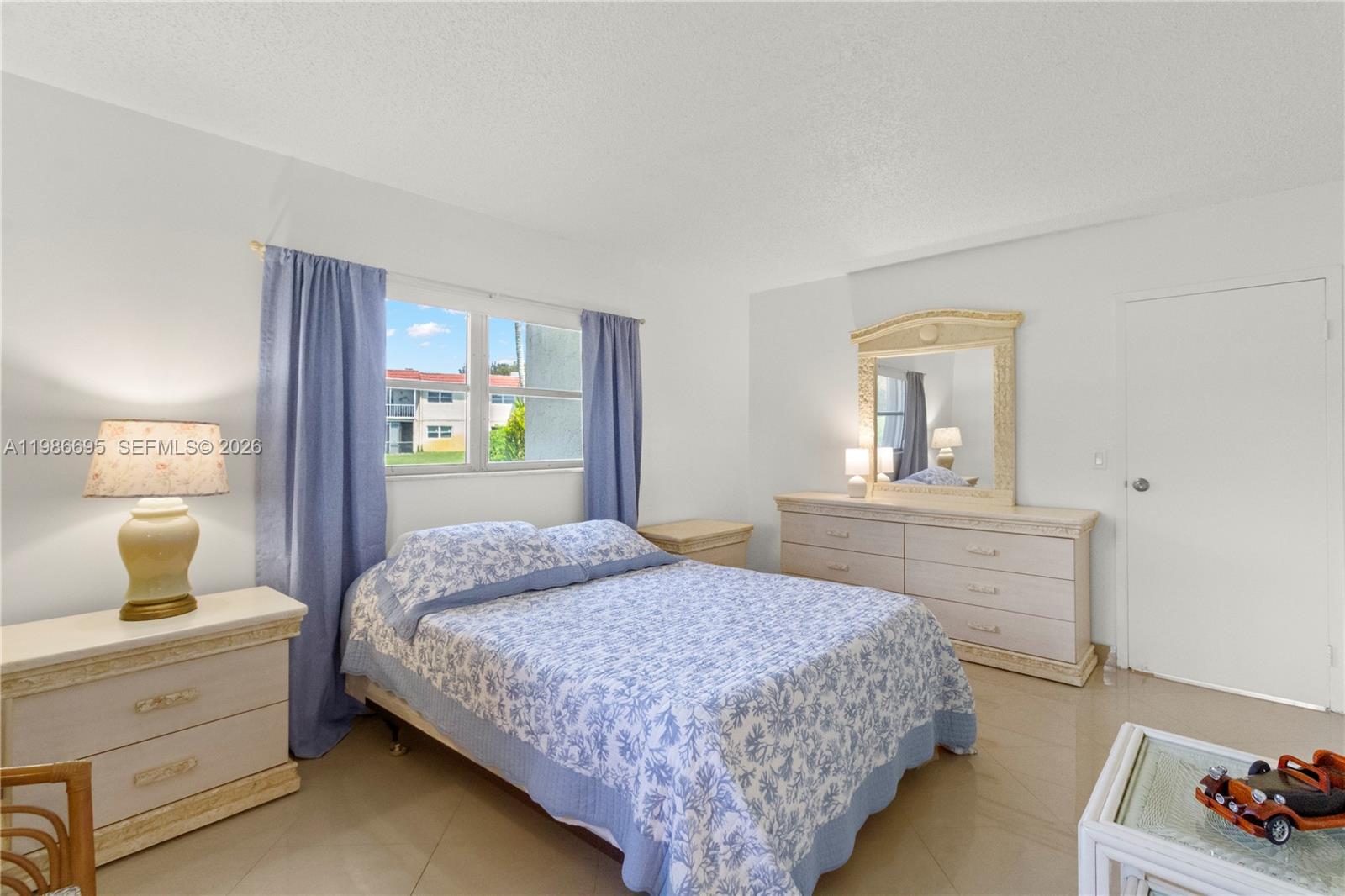 VILLAGES OF ORIOLE ABBEY - Residential