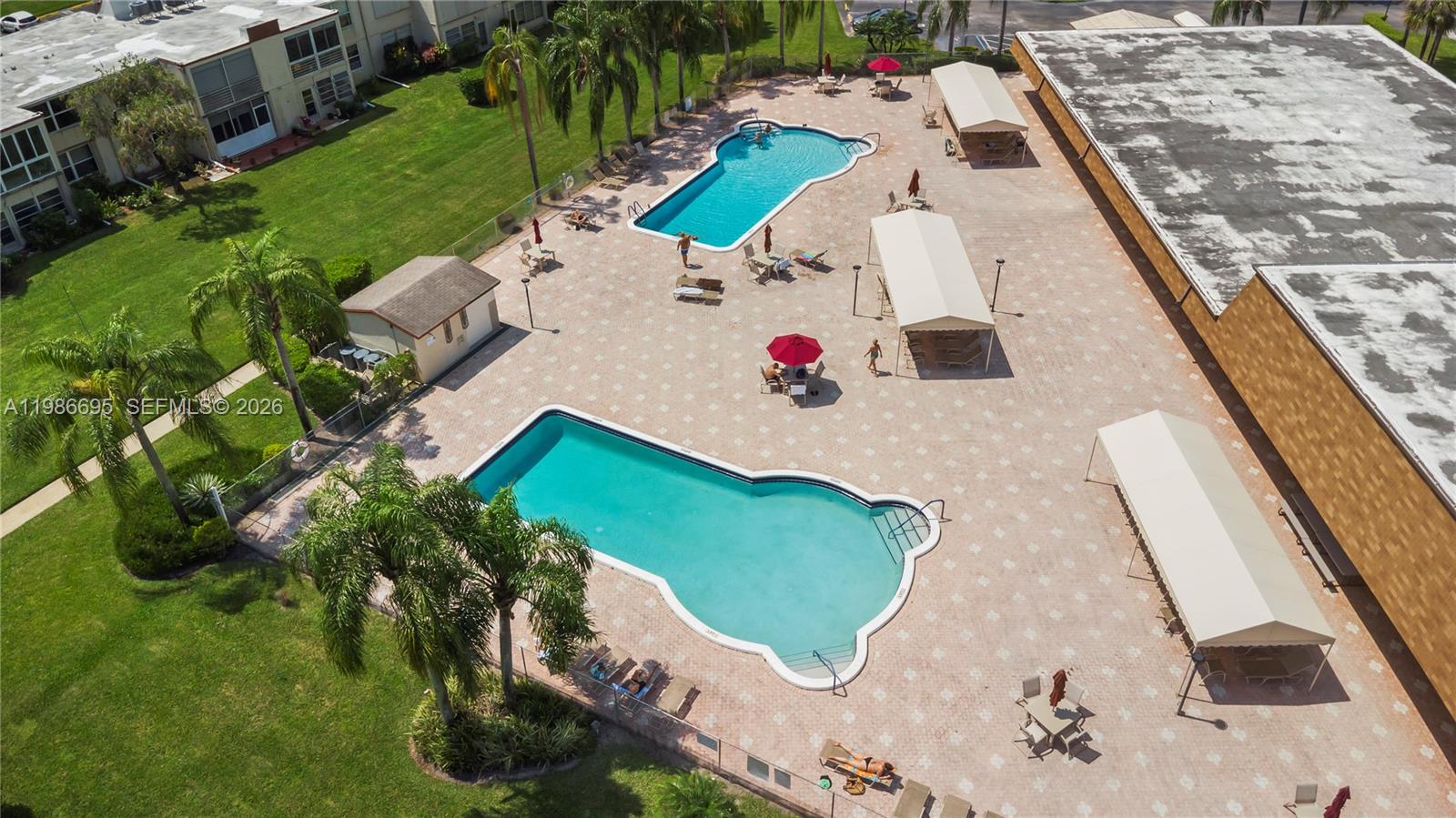 VILLAGES OF ORIOLE ABBEY - Residential