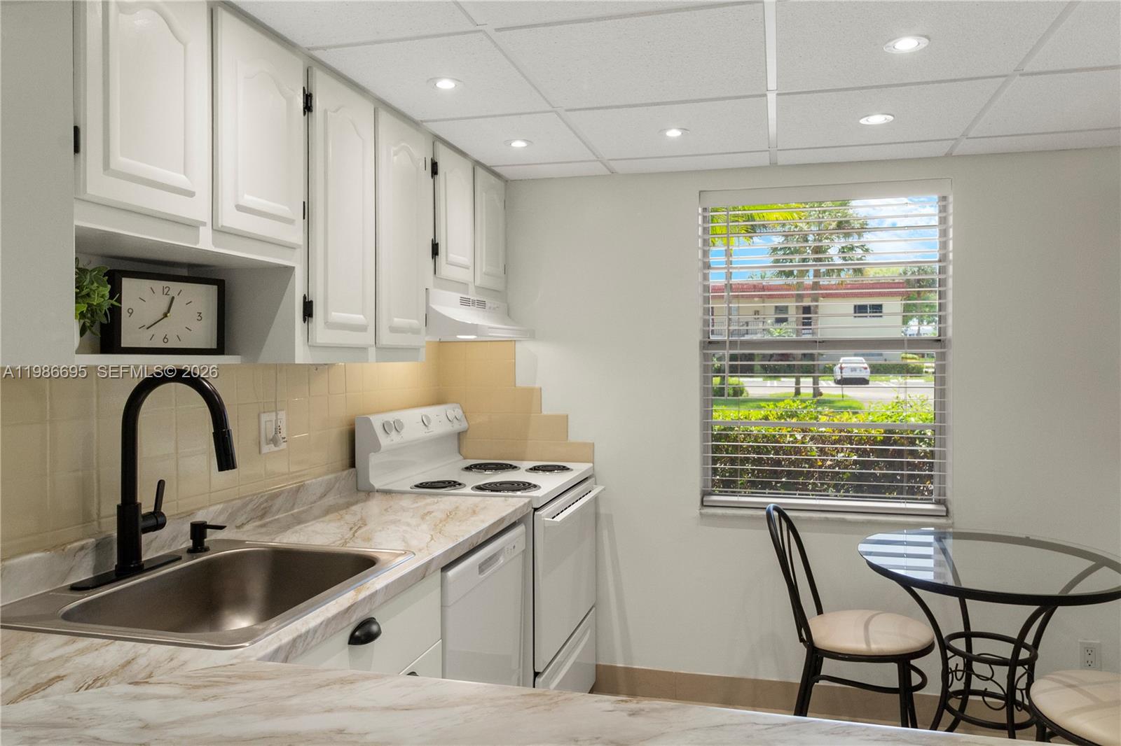 VILLAGES OF ORIOLE ABBEY - Residential