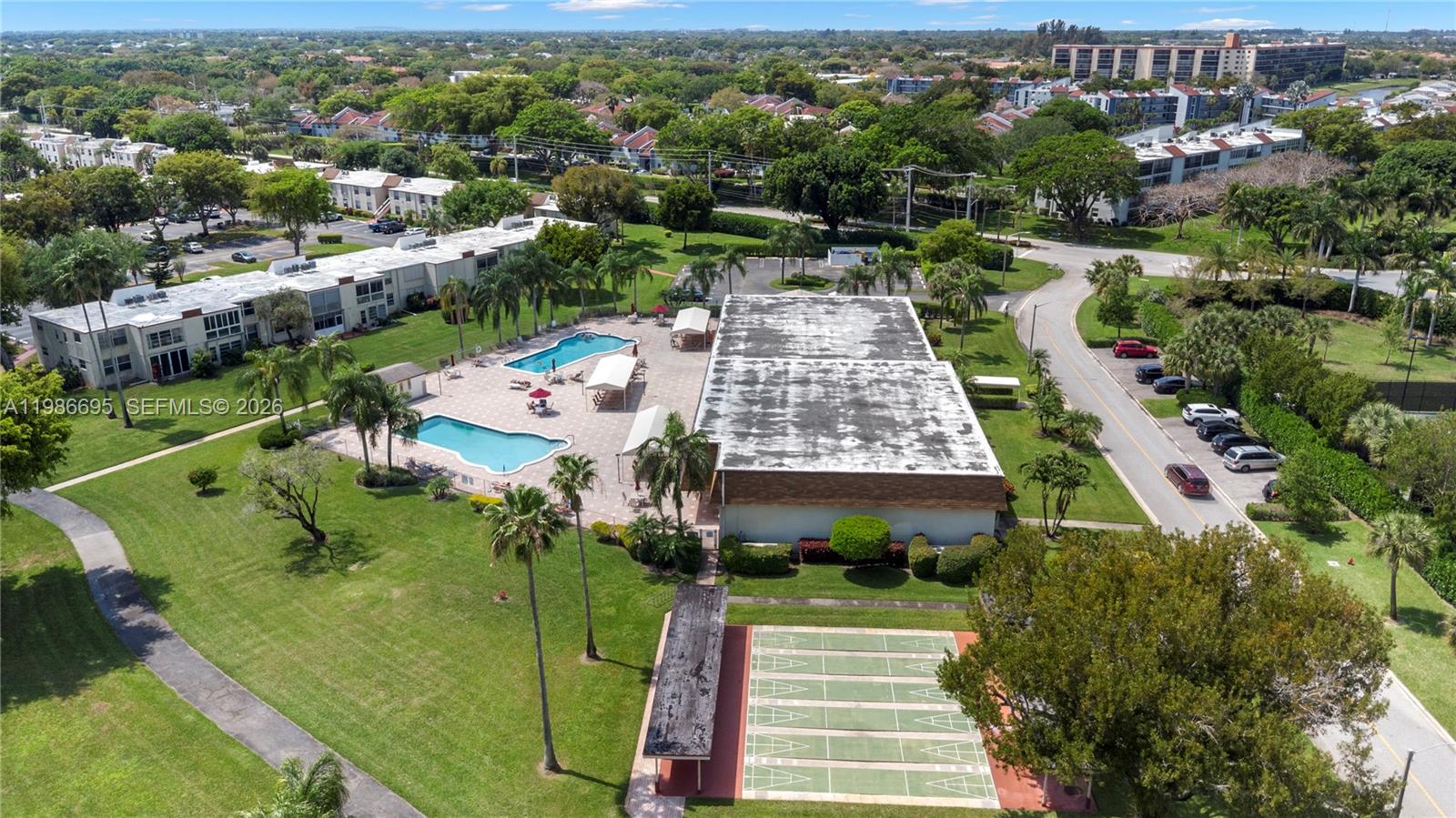 VILLAGES OF ORIOLE ABBEY - Residential