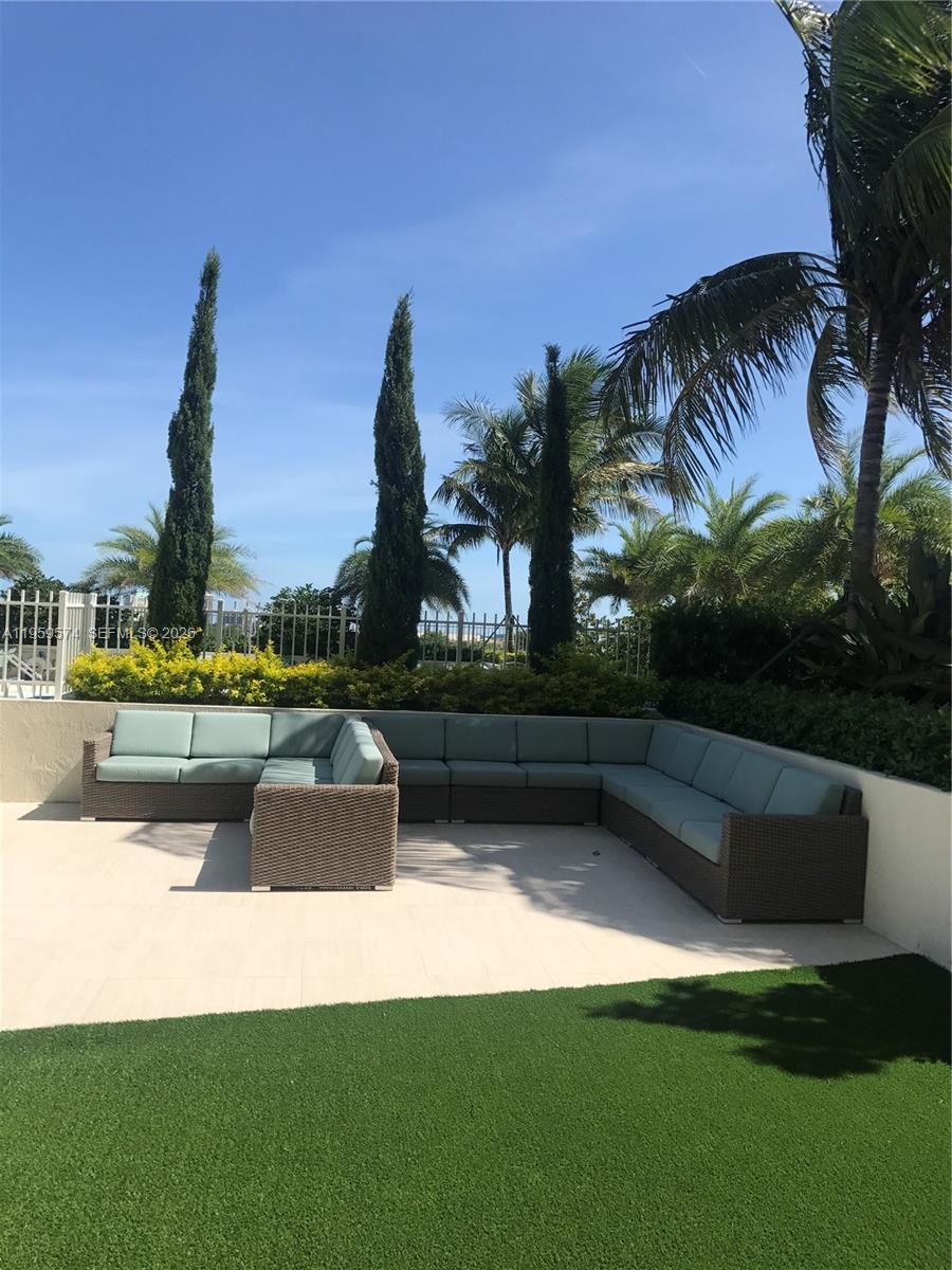 THE ASTON CONDO - Residential Lease