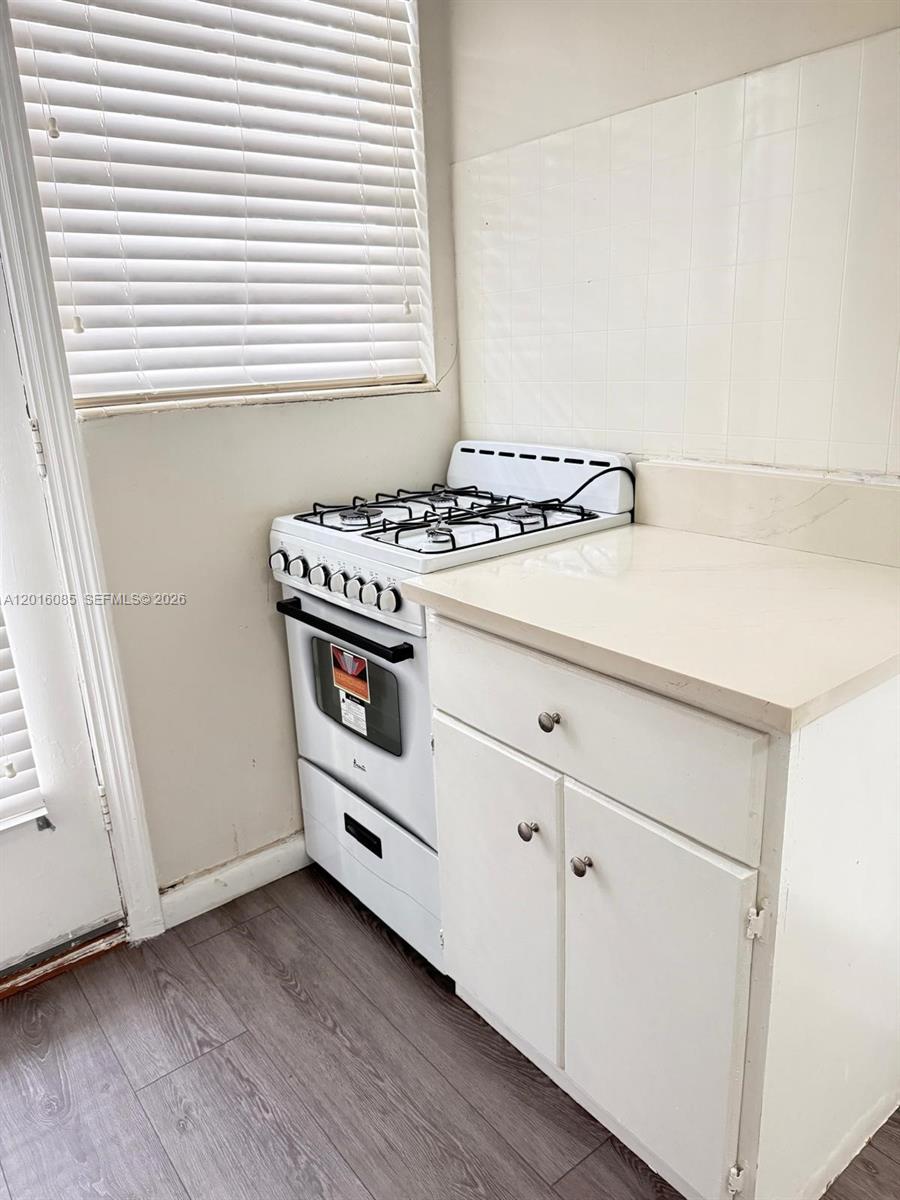 View photos, virtual tours, details... 1007 Meridian Ave 9