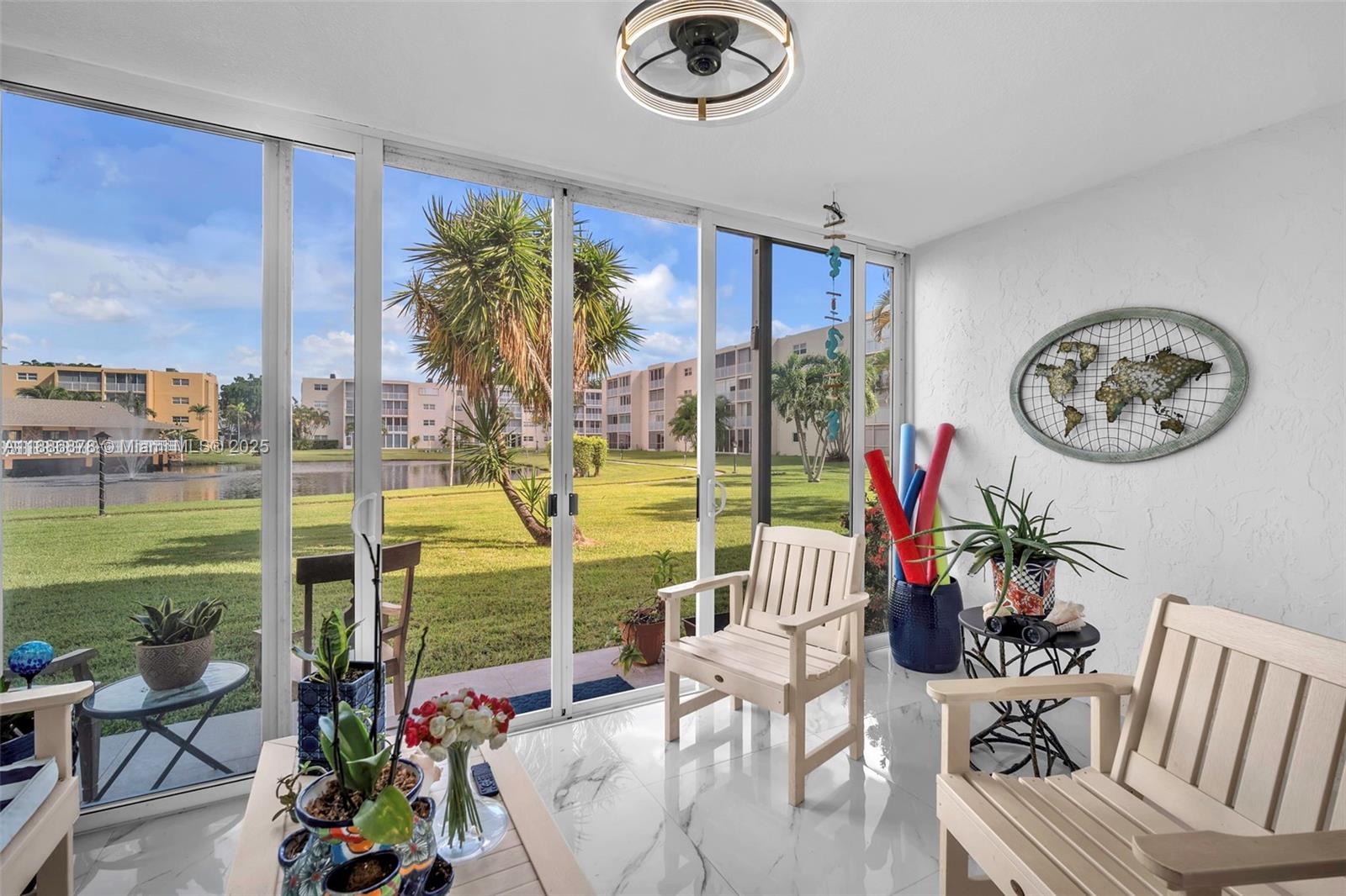 MEADOWBROOK LAKES CONDO - Residential