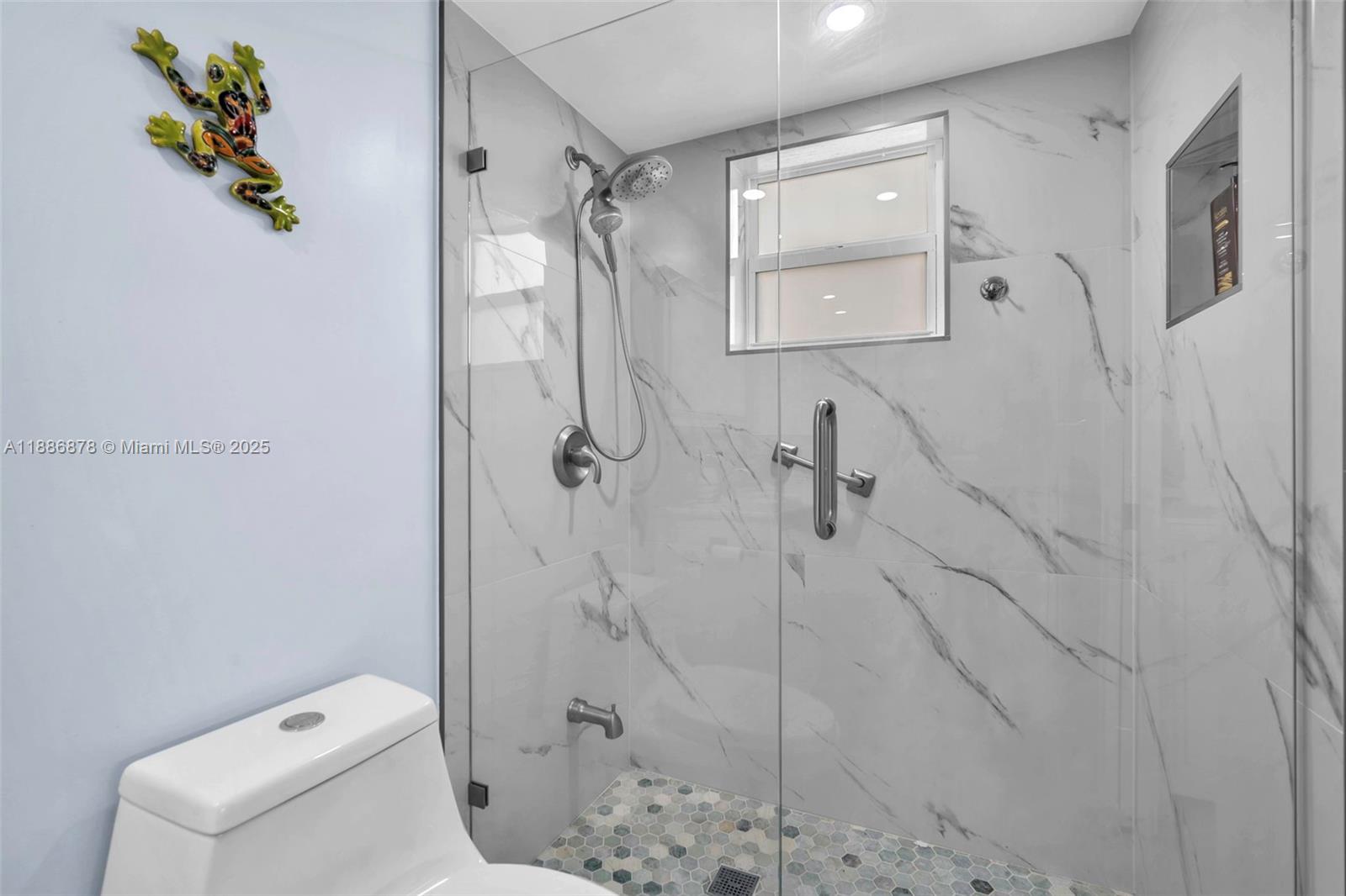 MEADOWBROOK LAKES CONDO - Residential