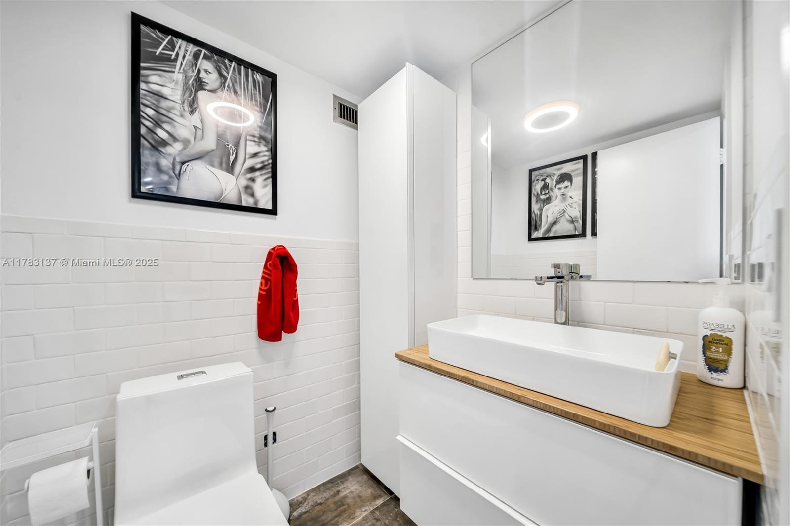 HARDING HALL CONDOMINIUM - Residential