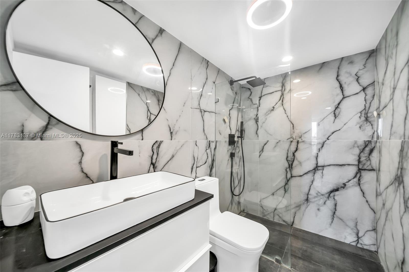 HARDING HALL CONDOMINIUM - Residential