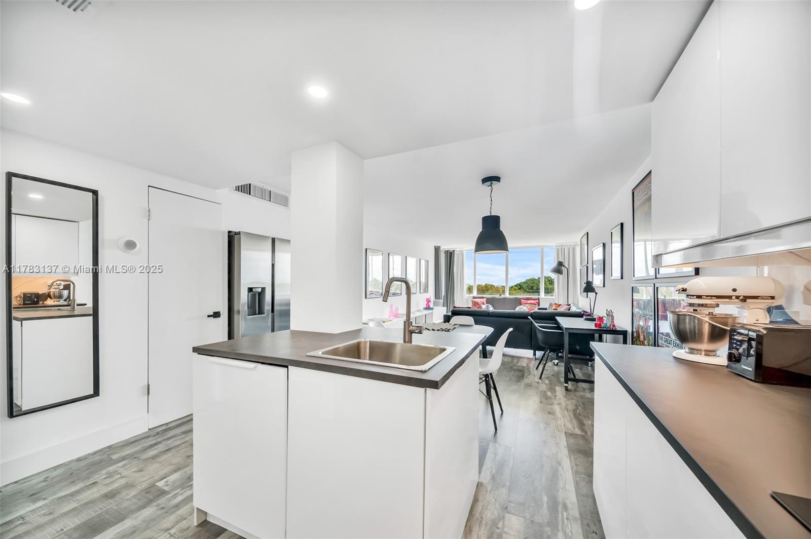 HARDING HALL CONDOMINIUM - Residential