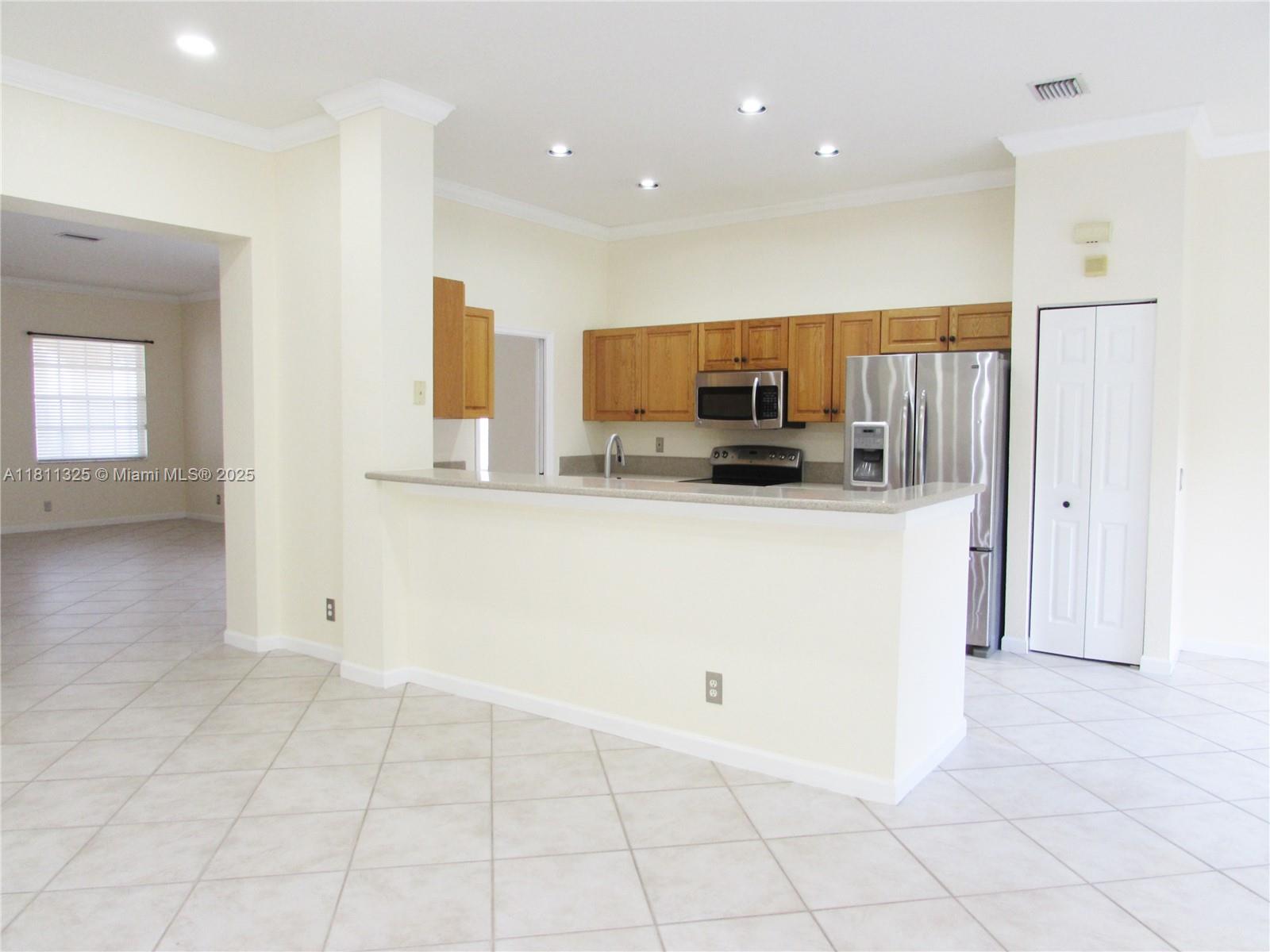 3851 Falcon Ridge Cir 3851