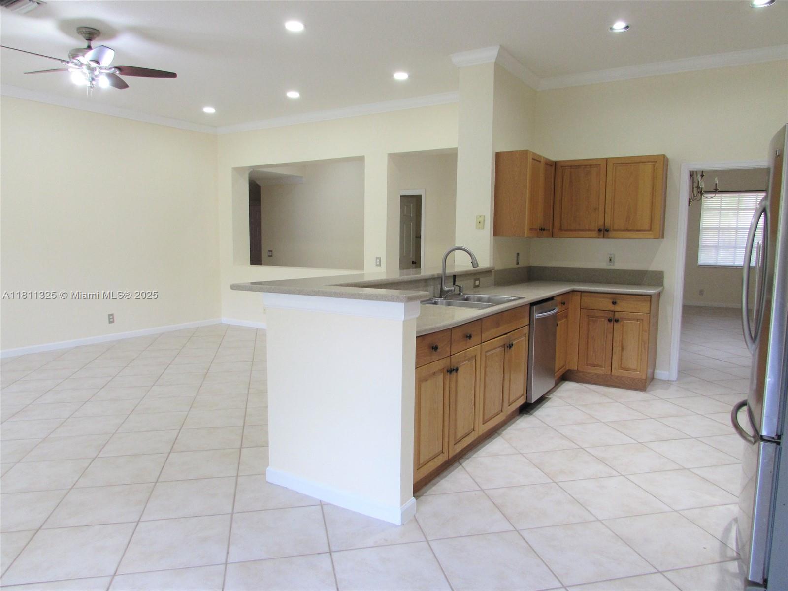 3851 Falcon Ridge Cir 3851