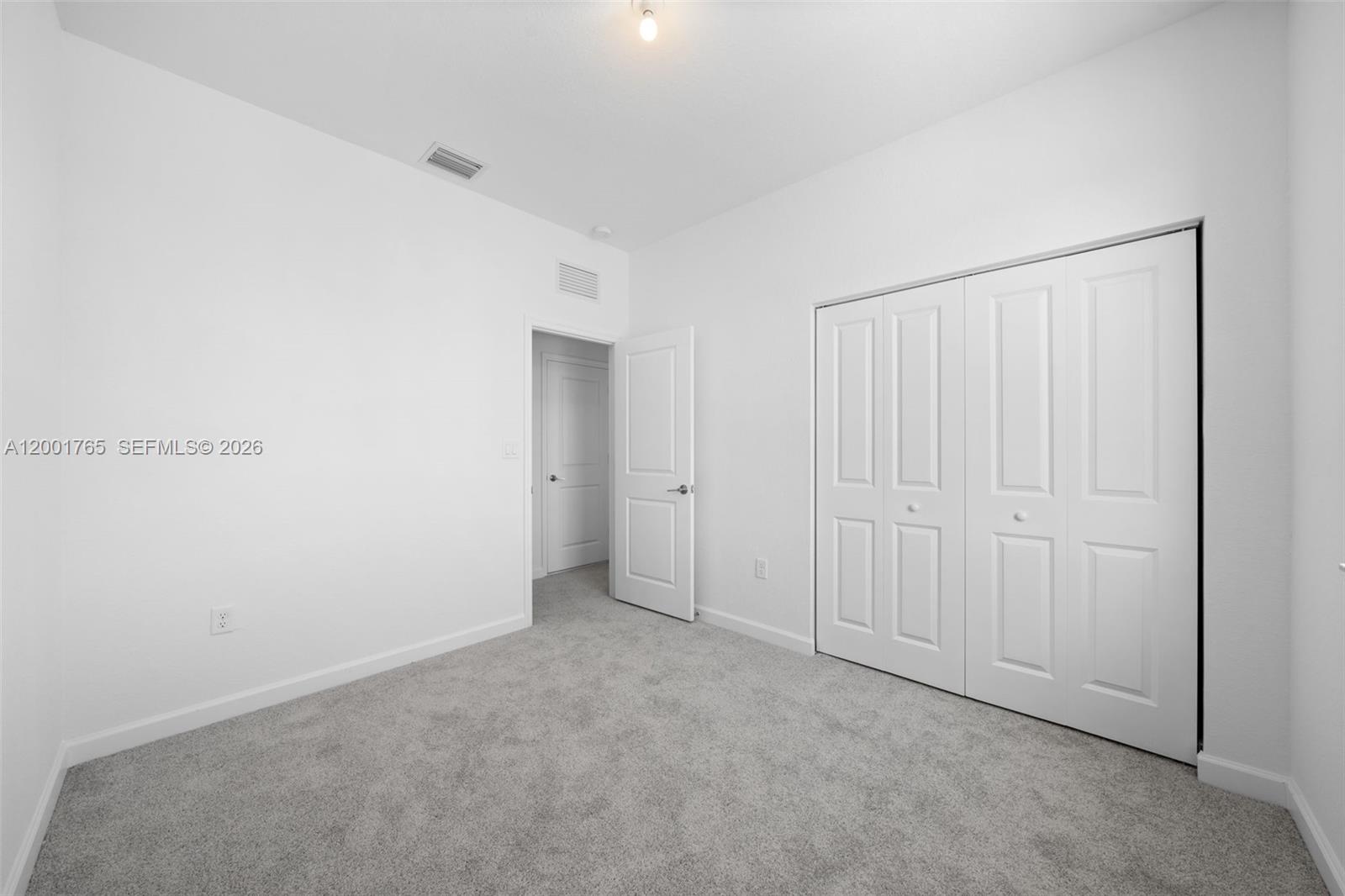 TERRA SOL - Residential Lease