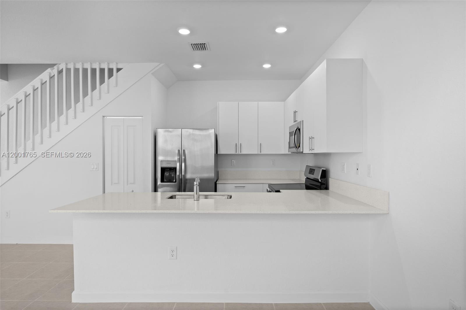 TERRA SOL - Residential Lease