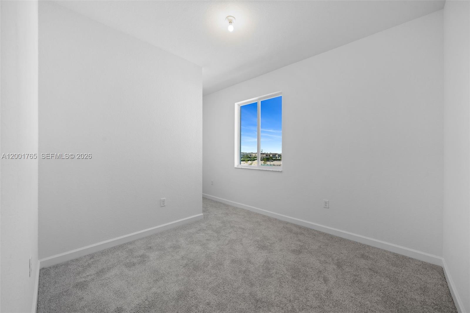 TERRA SOL - Residential Lease