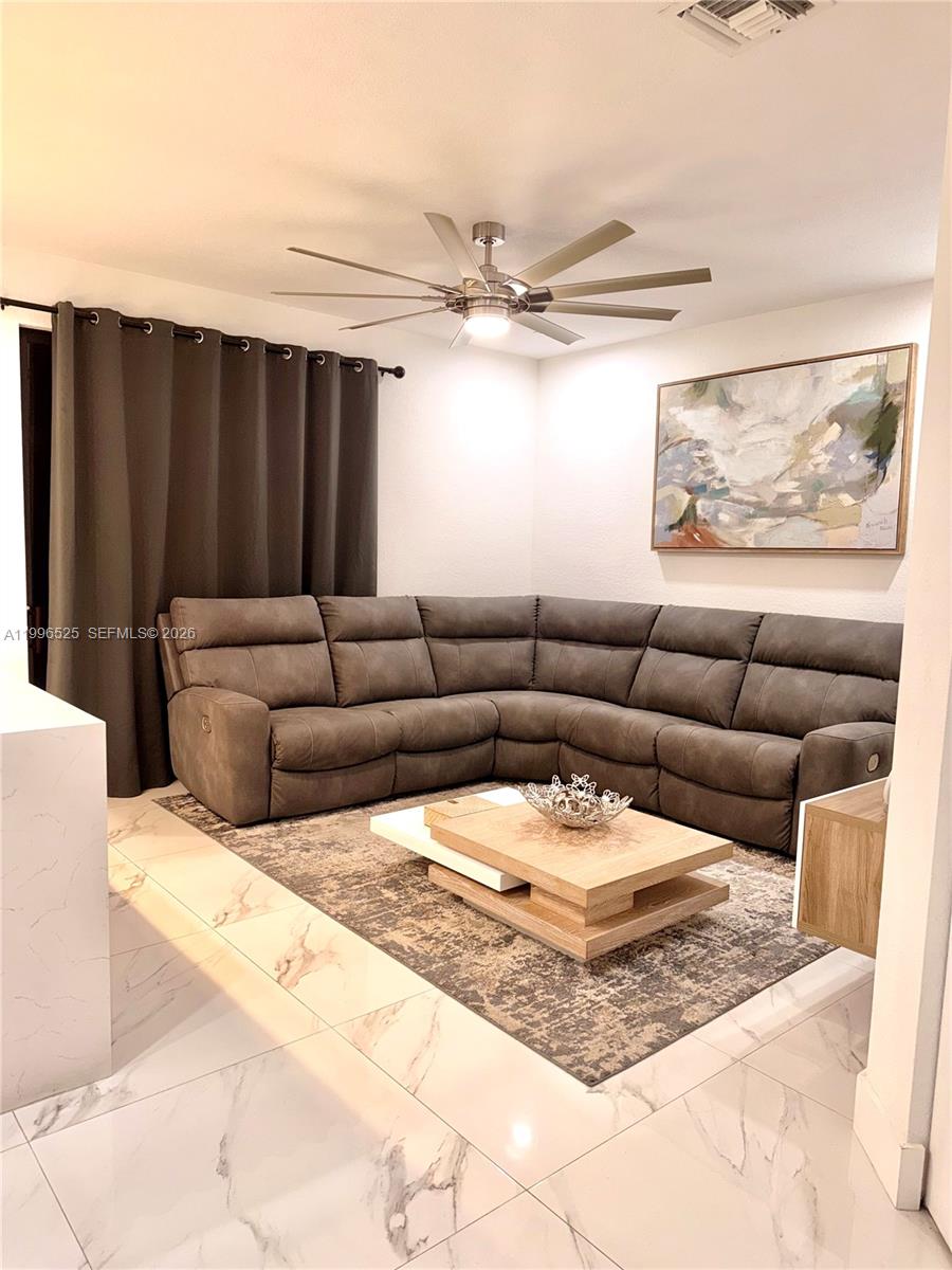 INTERLAKEN - Residential