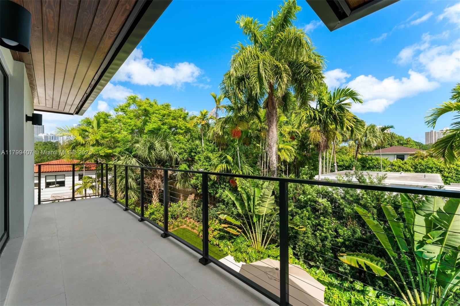 BRICKELL HAMMOCK UN 1 - Residential