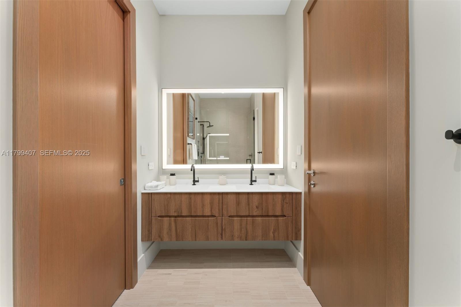 BRICKELL HAMMOCK UN 1 - Residential