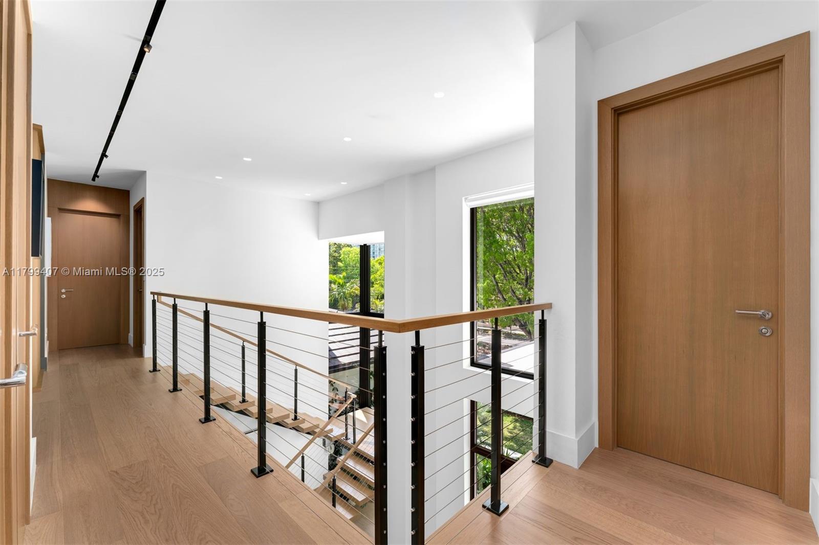 BRICKELL HAMMOCK UN 1 - Residential