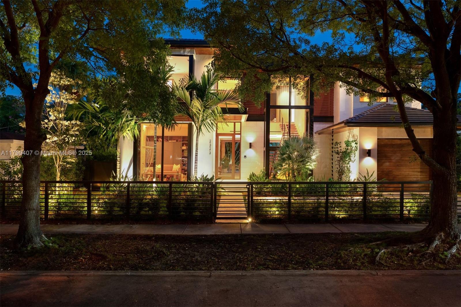 BRICKELL HAMMOCK UN 1 - Residential