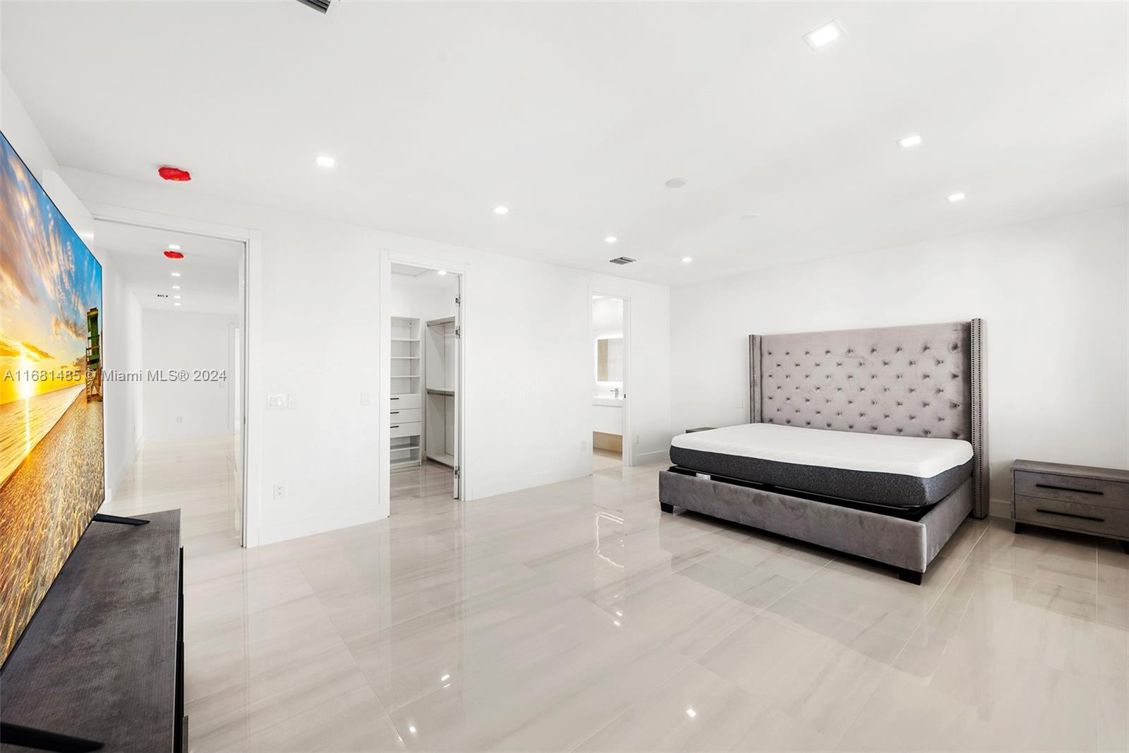 AVENTURA LAKES - PHASE II - Residential