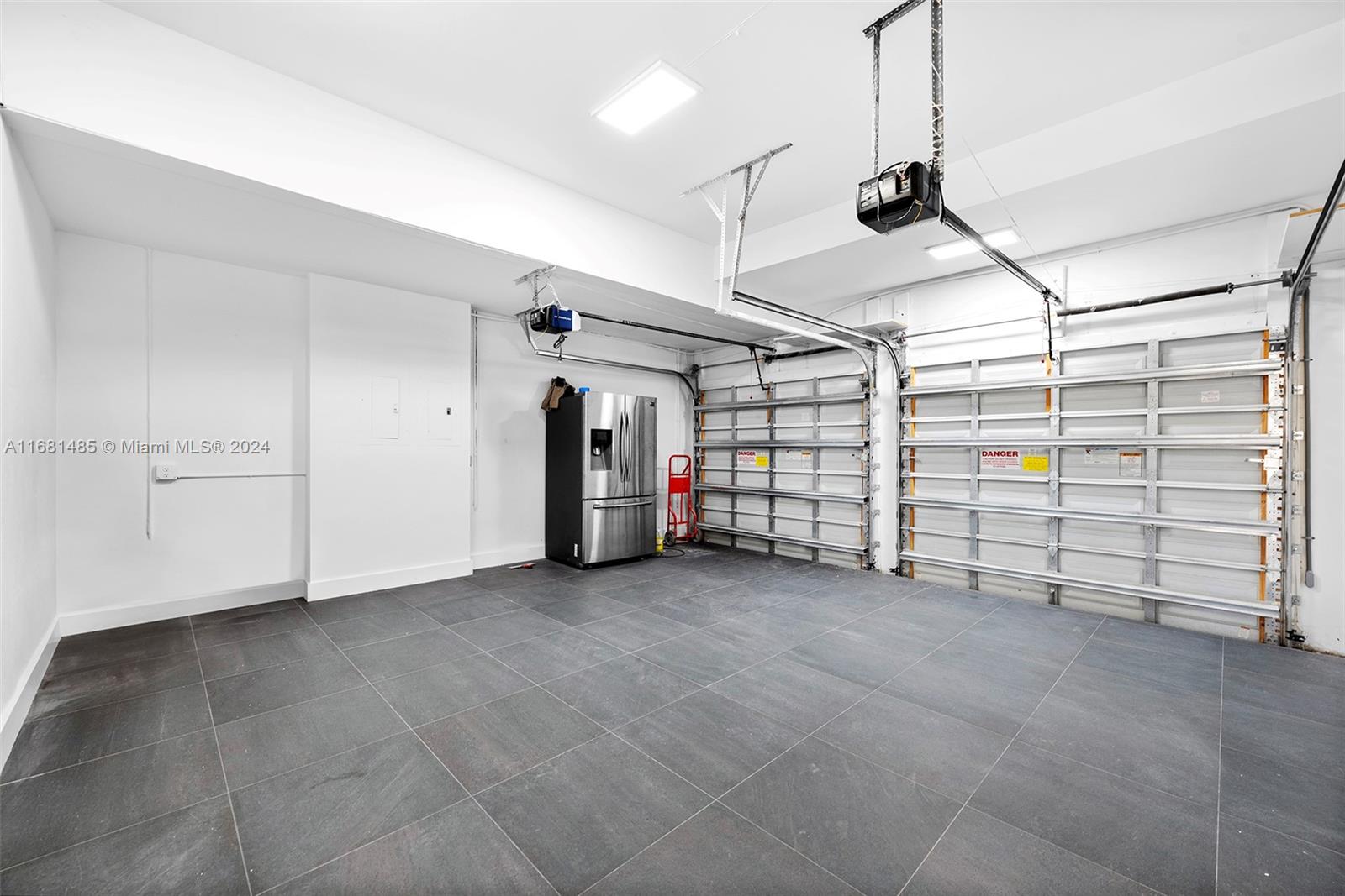 AVENTURA LAKES - PHASE II - Residential