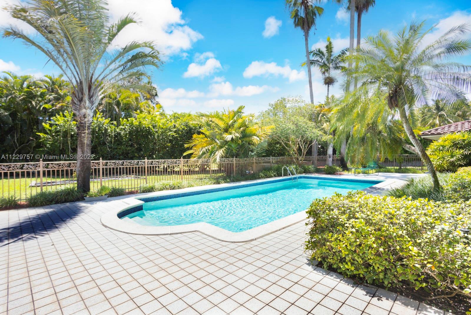 WARWICK GROVE ESTATES - Residential