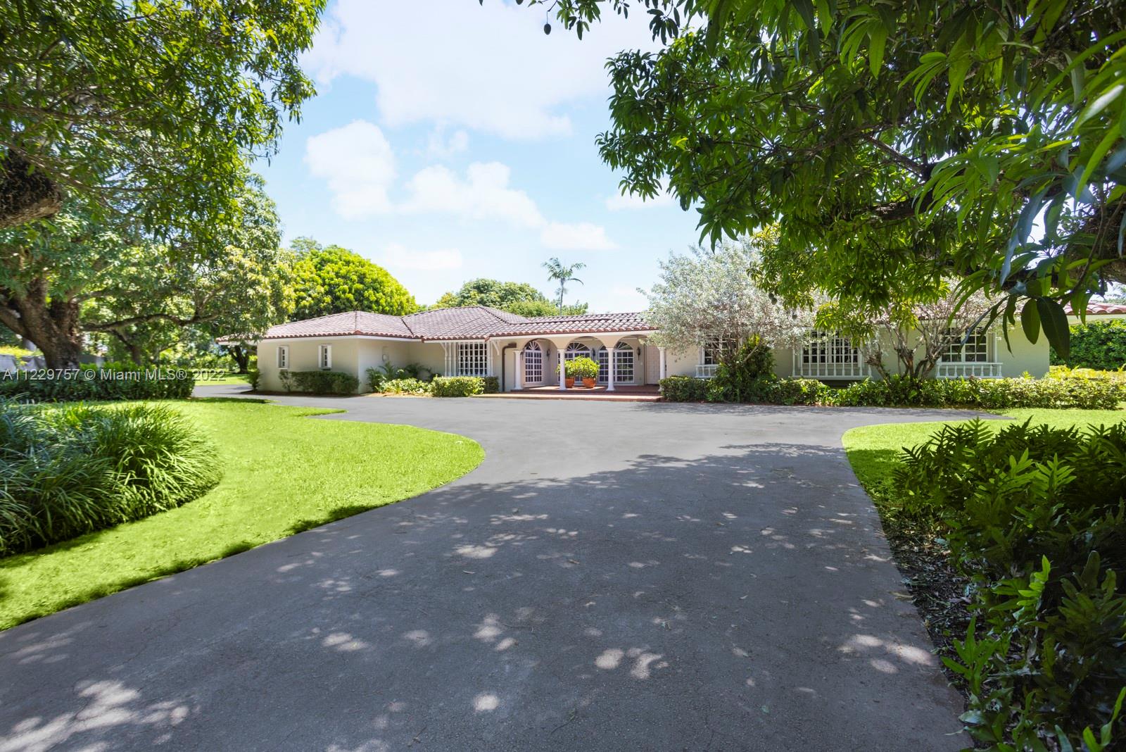 WARWICK GROVE ESTATES - Residential